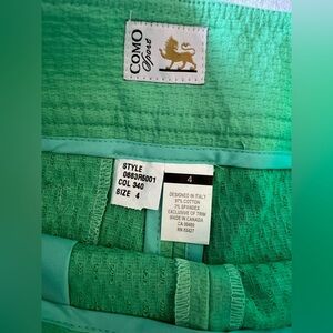 Como Sport Breathable Green Bermuda Shorts with Elastic Waistband